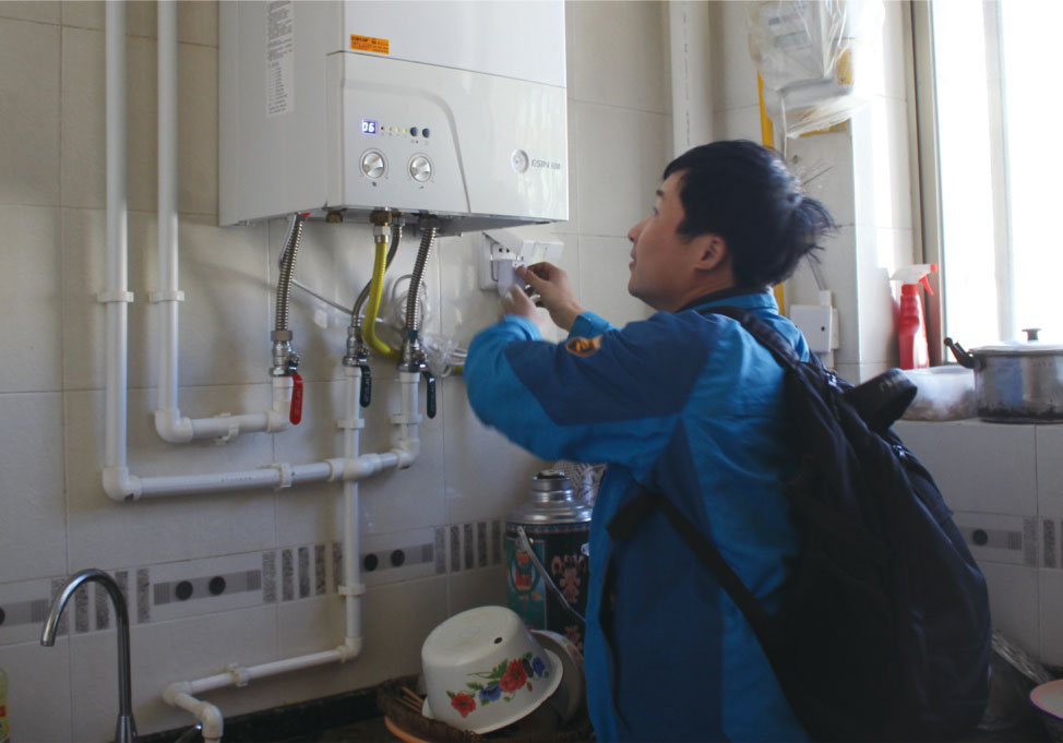 為您解惑 l 專業(yè)人員如何進(jìn)行壁掛爐保養(yǎng)的